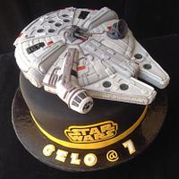 Star Wars : Millennium Falcon Cake