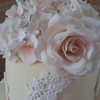 romantic ivory cake