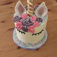 Unicorn birthday surprise centre cake