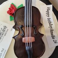  An edible Violin cake