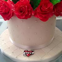 Red Roses Diamond Cut Cakes