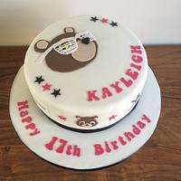 Kanye and Kardashian Cake