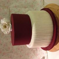 Shimmer rose wedding cake