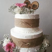 Wedding burlap cake 