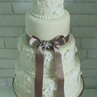 Lace look wedding cake