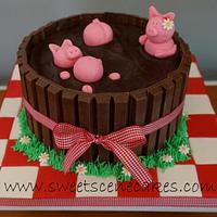 Pig Pickin Pigs in the Mud cake