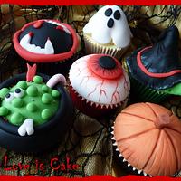 Halloween cupcakes mwa ha haaaaa!