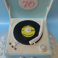 Retro Record Player Cake 