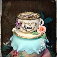 'Nana Loves Tea' Cake