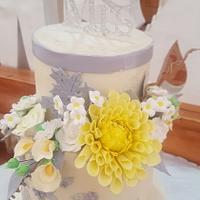 Hello Yellow Wedding cake