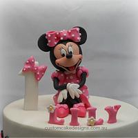 Minnie 1st Birthday Cake