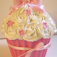Pretty pink cupcake cake