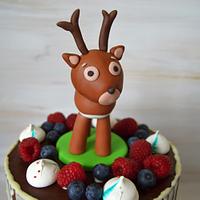 Drip cake with little deer