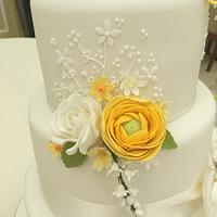 Spring wedding cake for Blenheim Palace 