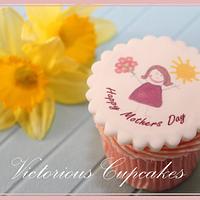 More Mother's Day Cupcakes!