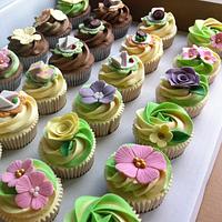 Tea party themed cupcakes