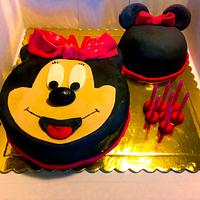 Minnie mouse cake 