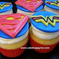 Superhero Cake & Cupcakes