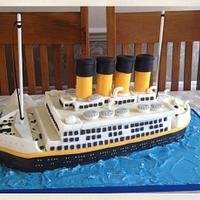 Titanic Cake