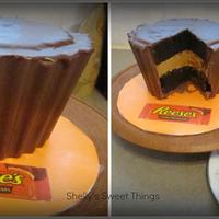 Giant Reese's peanut butter cup cake - Cake by Shelly's - CakesDecor