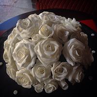 Black cake white roses