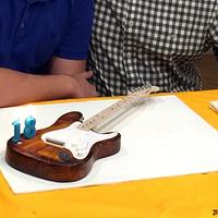 Small Electric Guitar cake