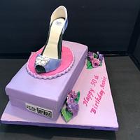 Stiletto Shoe & Shoebox Cake - Decorated Cake by - CakesDecor