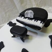 Piano cake.