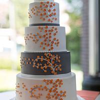 Orange blossom wedding cake