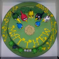 Angry Birds Birthday cake and cupcakes