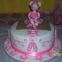 angelina ballerina  cake