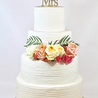 Rustic wedding cake 