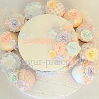 Ruffles & Blossoms cake board