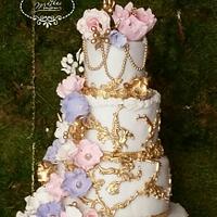 FLOWERY WEDDING cake
