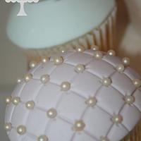 Vintage Hatbox with matching cupcakes