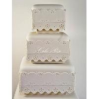 Broderie Anglaise Lace Wedding Cake
