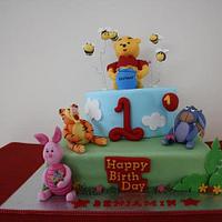 Winnie the Pooh First birthday cake