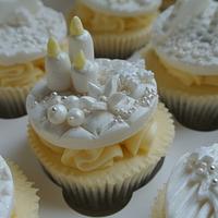 White Christmas Cupcakes