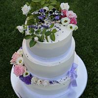 wedding cake with mickey & minnie topper : 