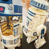 R2D2 structure cake Star Wars