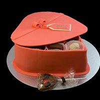 Love cake box