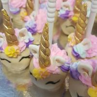 Cup cake y cake pop unicornio