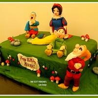 Snow White and the...3 dwarfs!