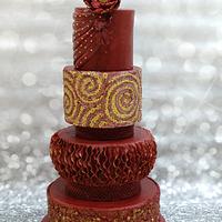 maroon and gold weddingcake
