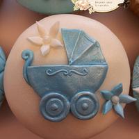 New baby - baby boy cupcakes