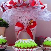 sweet bouquets with cupcakes