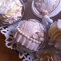 Wedding cupcakes