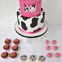 Moo cow birthday cake