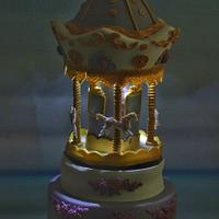 Carousel music box cake 🎠🎶