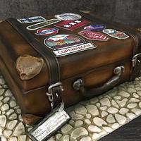 Vintage Suitcase Cake